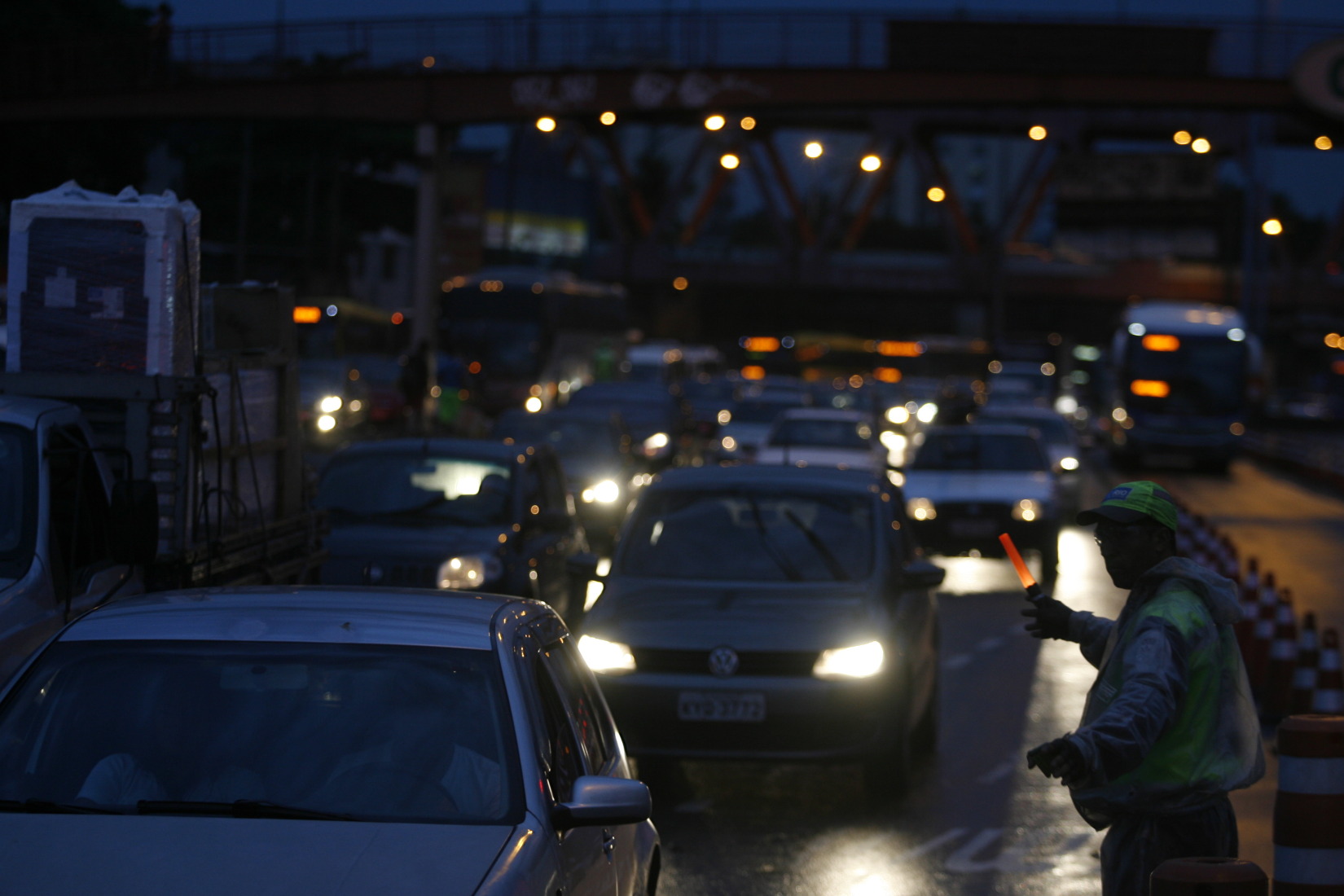 Trânsito e obras na Av. Brasil