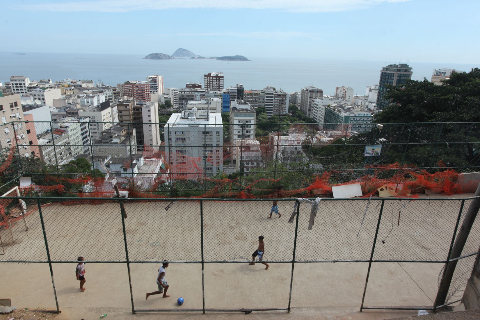 O campinho e o mar