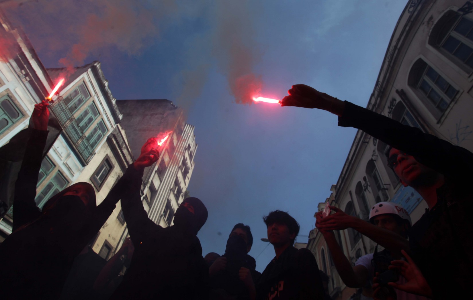 Black Blocs II